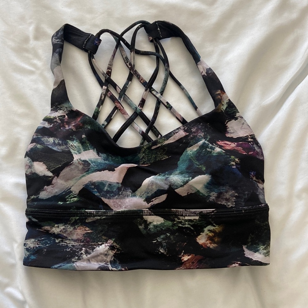 Lululemon sports bra